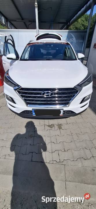 Sprzedam Hyundai Tucson benzyna Nisko