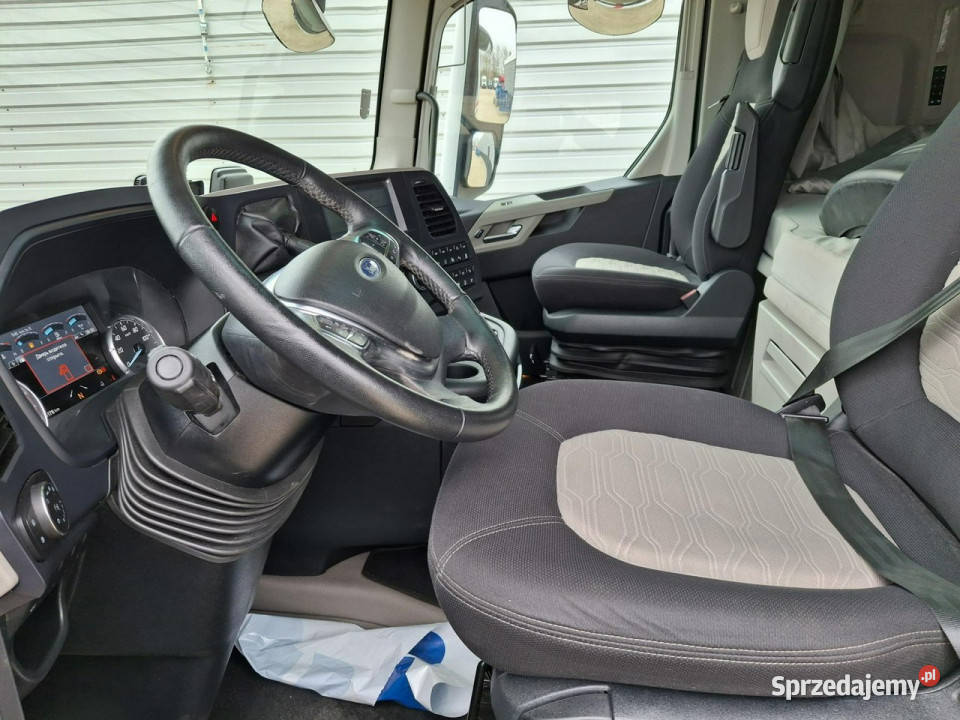 Ford f Komorniki