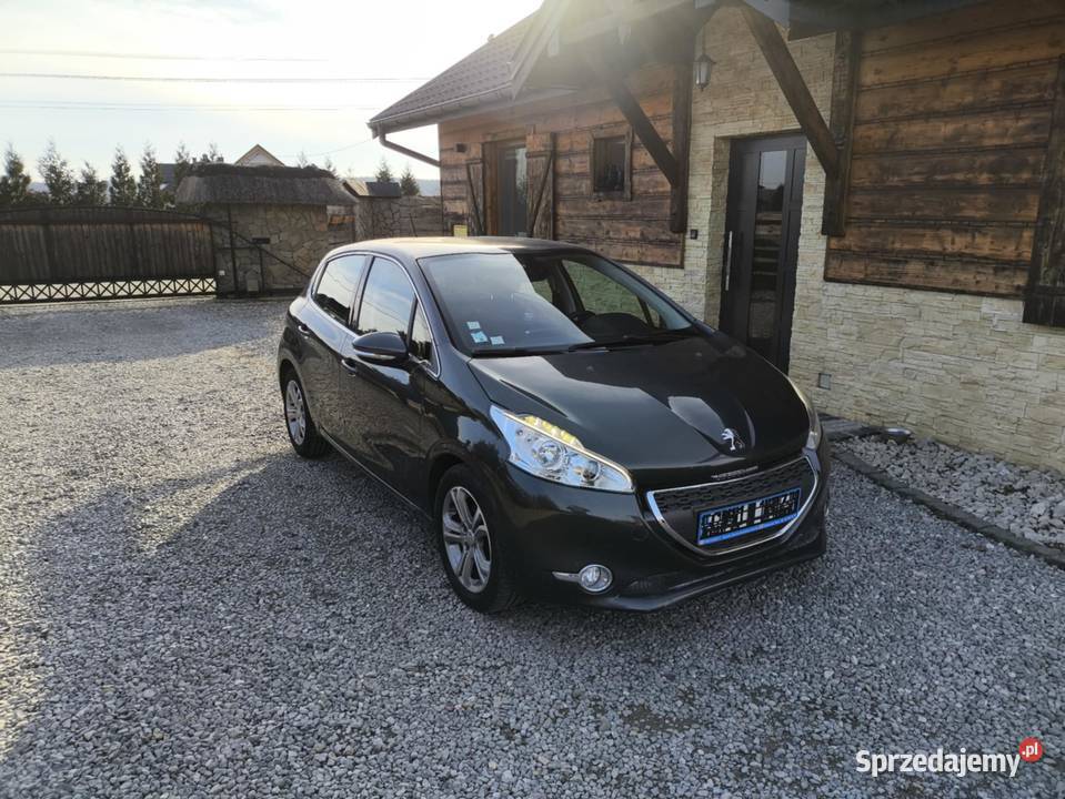 Peugeot 208 12 benzynaKlimatyzacja manualna Dąbrowa Tarnowska