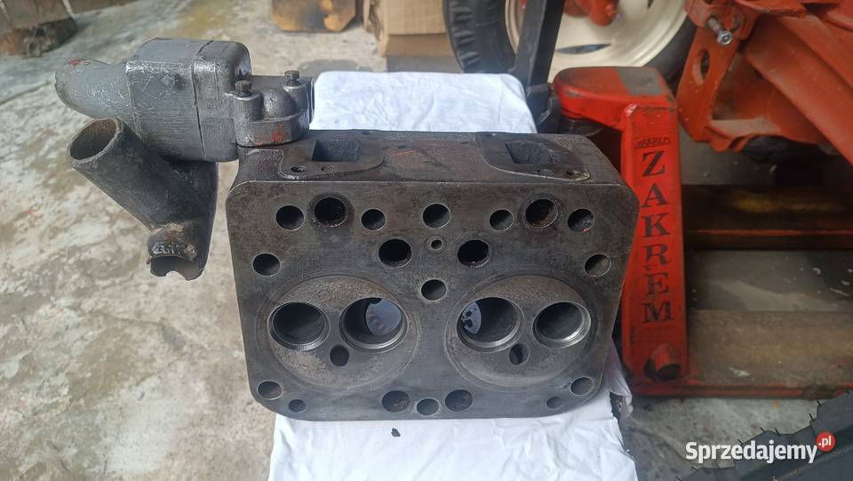 URSUS C325 głowica obudowa termostatu Czarna