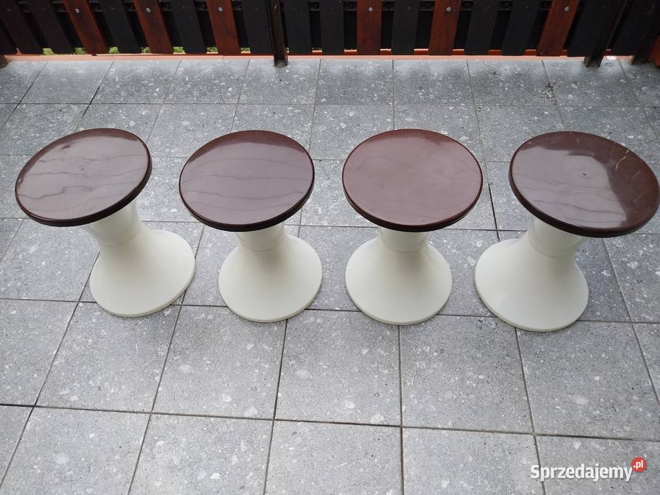 Kultowe taborety PRL dolnośląskie