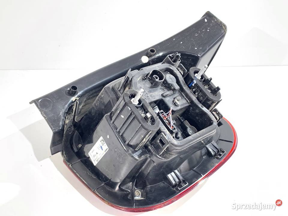 LAMPA LEWY TYŁ DACIA DUSTER 265557200R Hatchback Lampy tylne sprzedam