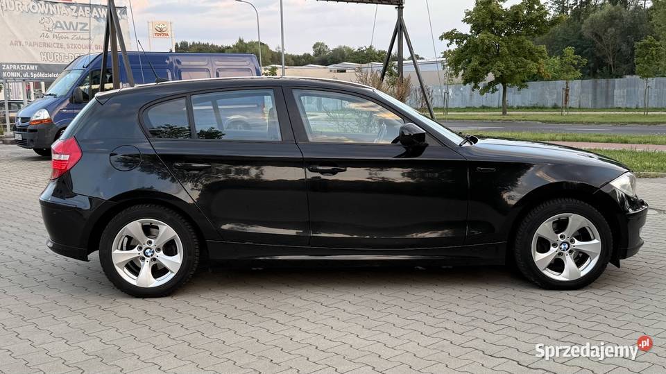 BMW 1 e87 20d 115 xenon klimatronik pdc Rok produkcji 2010 Seria 1 Konin