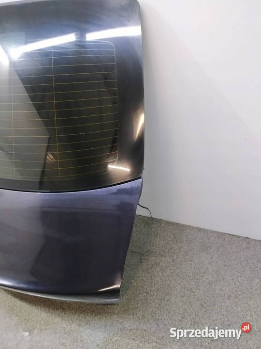 KLAPA TYŁ SZYBA SEDAN CZARNA Skoda Superb II