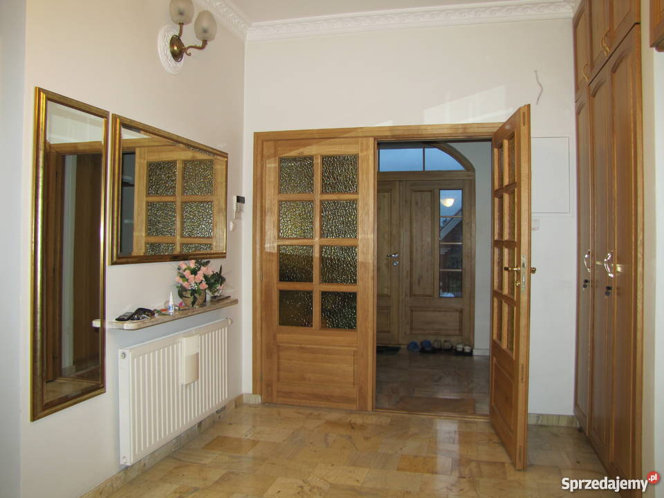 PIĘKNY DOM LUKSUSOWY PAŁACYK w Warszawie strych Domy Warszawa sprzedam