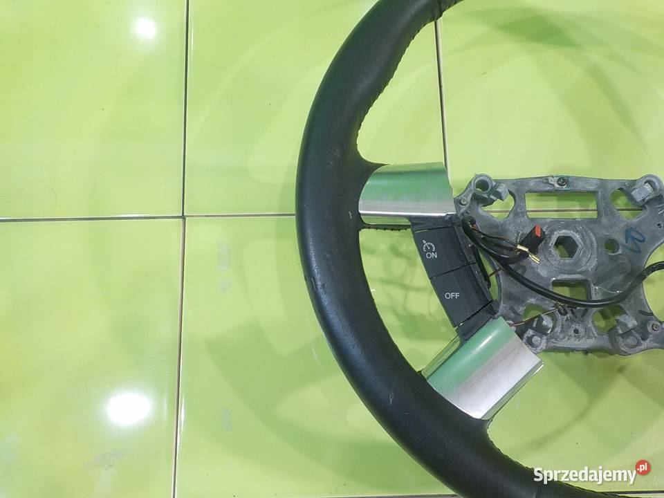 FORD KUGA MK1 20 TDCI 11r 5D kierownica Suków