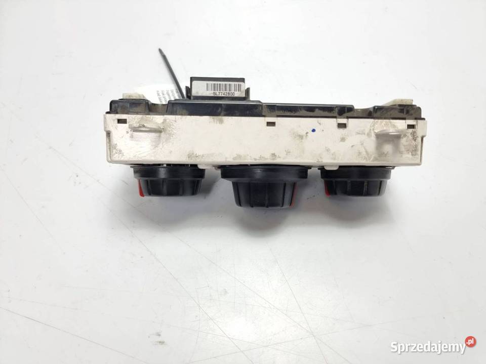 PANEL KLIMATYZACJI RENAULT MASTER III 275107490R osobowe