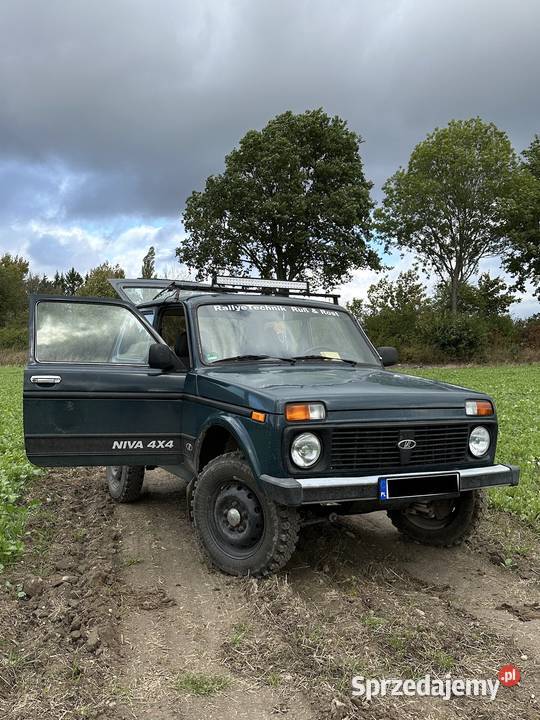 Lada Niva 4x4 z 2011 Benzyna 17 SUV Niva Sypniewo