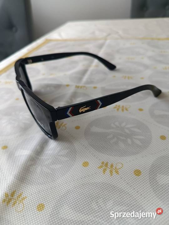 Okulary przeciwsłoneczne unisex marki Lacoste