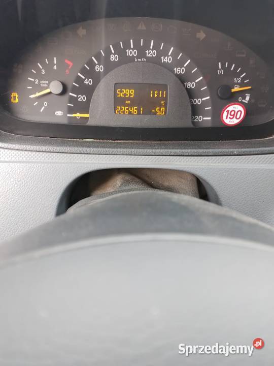 Mercedesa Vito 9 osobowy 226 tysięcy oryginalnie Dębica