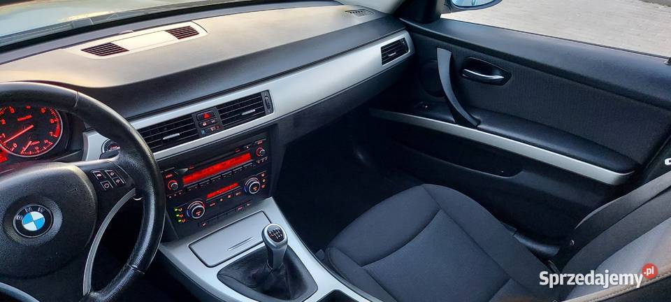 BMW Seria 3 20 Benzyna 2009 143 Ksenon Ringi czujnik deszczu Dzierżoniów sprzedam