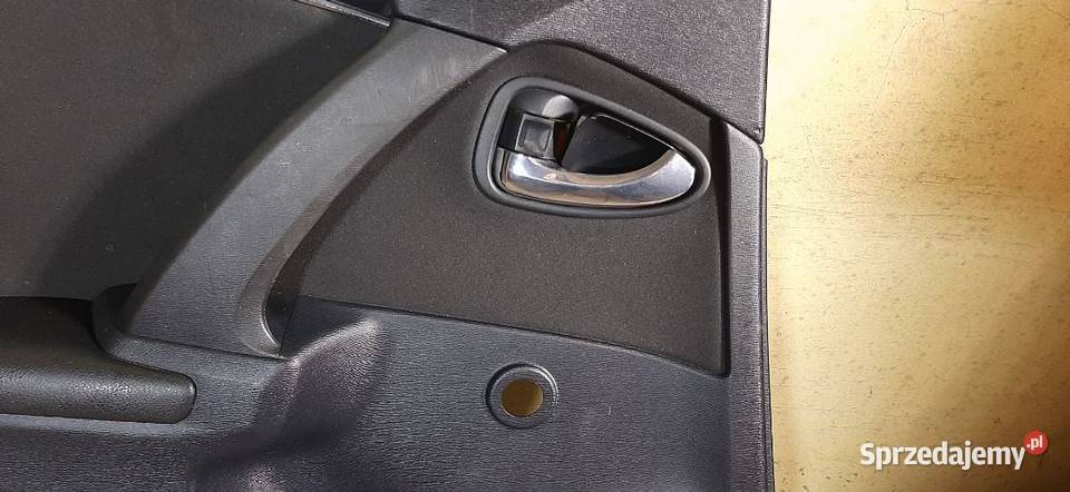Boczek tapicerka drzwi lewy tył Toyota Avensis osobowe świętokrzyskie