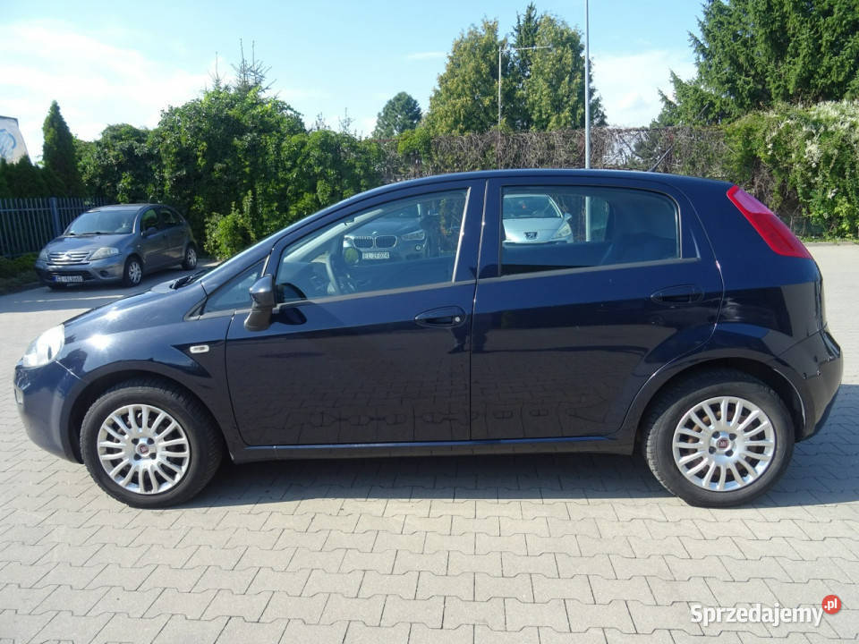 Fiat Punto 2012 Easy 14 77Niski przebiegKrajowy system Start-Stop Łódź
