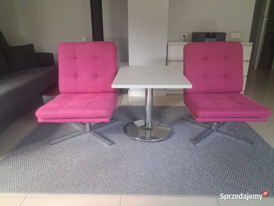 Sprzedam 2 fotele stolik kawowy