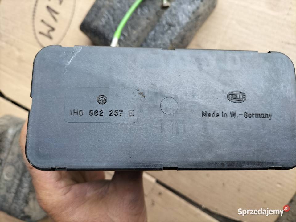 VOLKSWAGEN POLO 6N 1H0962257E POMPKA CENTRALNEGO lubelskie Kamień-Kolonia sprzedam