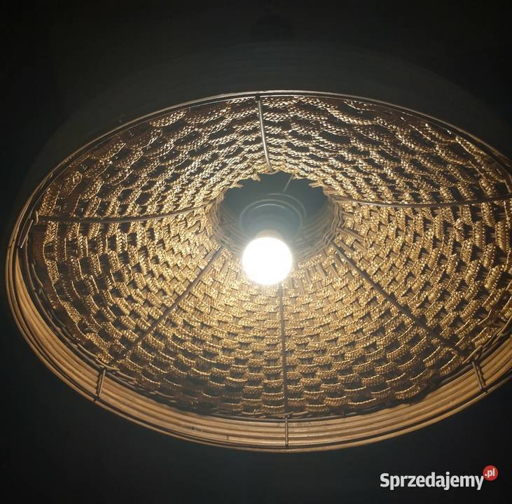 Lampa sufitowa z ubiegłego wieku Krotoszyn