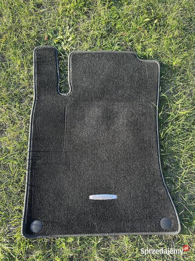 Dywaniki wycieraczki welurowe czarne Mercedes