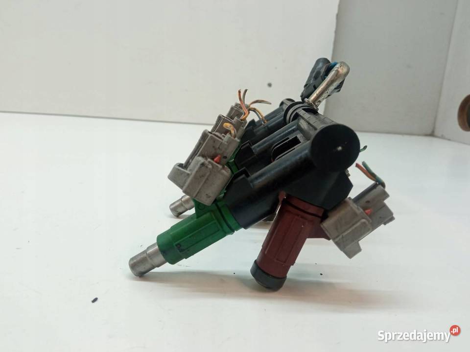 LISTWA WTRYSKOWA Suzuki GSXR600 K8 K9 L0 Rok produkcji 2008 sprzedam