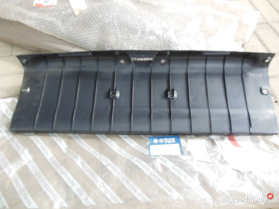 NAKŁADKA PASA TYLNEGO FIAT BRAVA WEW 735249937 Tapicerki samochodowe Kozy