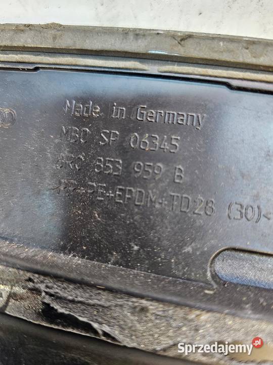 LISTWA DRZWI DOLNA LEWY PRZÓD AUDI Q5 8R LY7G Listwy i nakładki