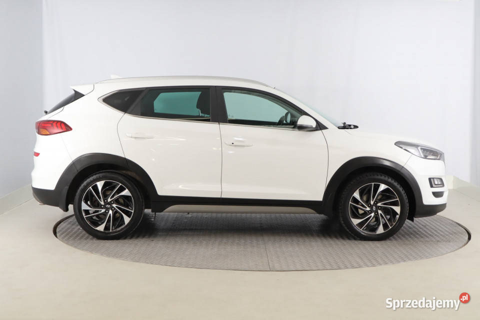 Hyundai Tucson 16 TGDI światła przeciwmgielne Tucson Zabrze