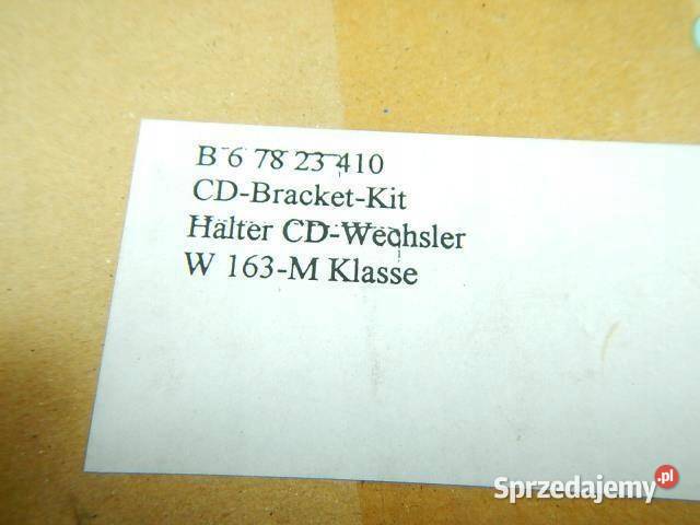 UCHWYT MOCOWANIE ZMIENIARKI W203 B67823410