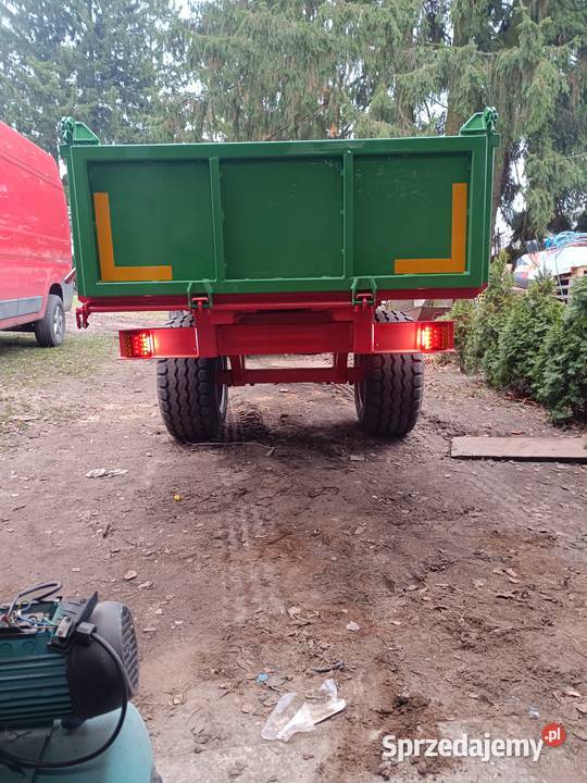 Przyczepa wywrotka jednoosiowa Poniatowa