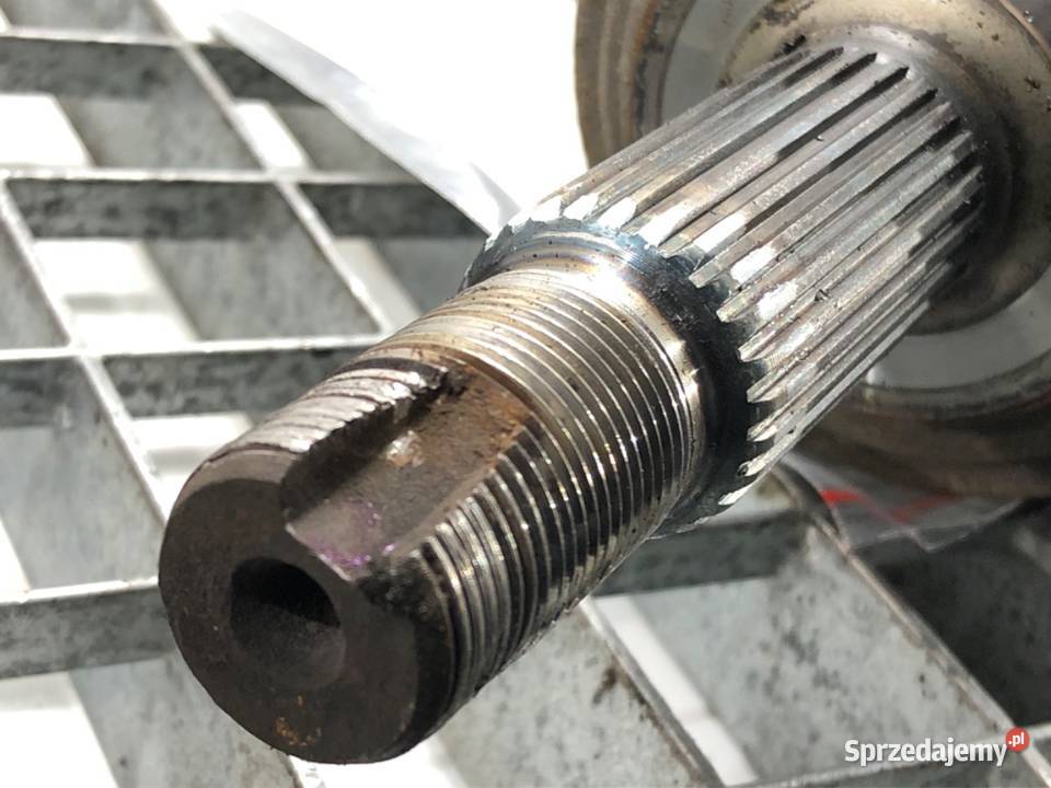 PÓŁOŚ PRAWY PRZÓD TOYOTA YARIS III 10 69 PRZEGUB