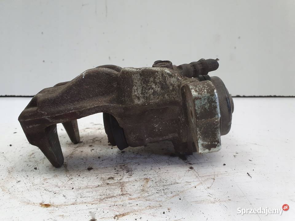 Toyota Corolla XII E21 TYLNY ZACISK HAMULCOWY osobowe Rudka sprzedam