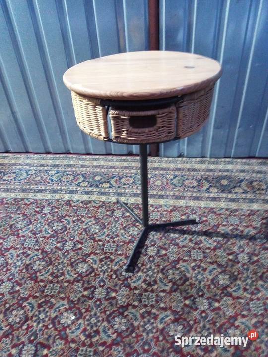 Stolik sprzedam Borówno