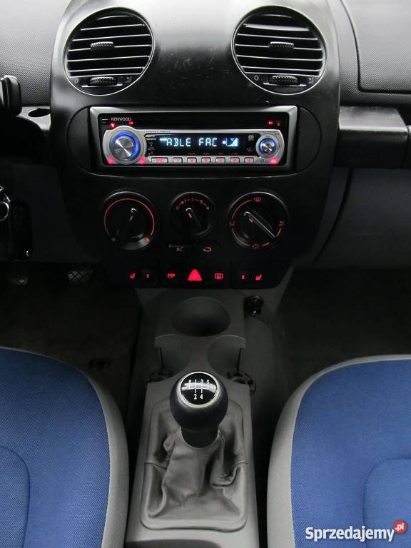 Nieuszkodzony Volkswagen Beetle 2001 manualna Samochody osobowe Leszno