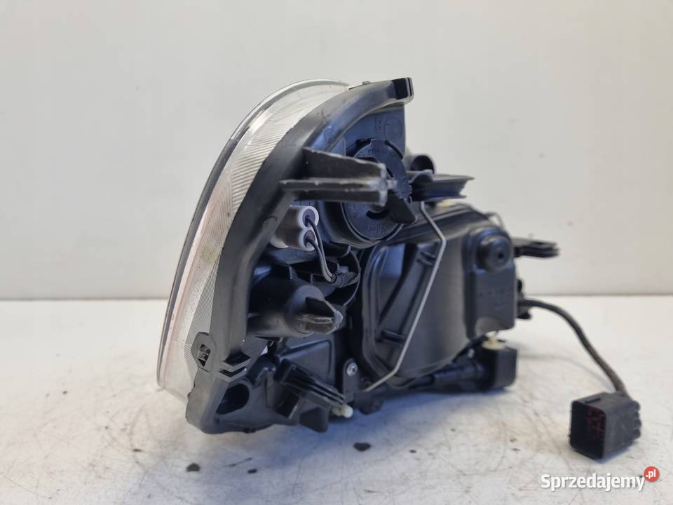 LAMPA LEWA Volvo XC60 PRZEDNIA LEWY PRZÓD XENON Rudka