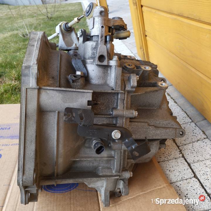 Skrzynia m 32 opel Zafira c 2026 14 t osobowe małopolskie Tymbark