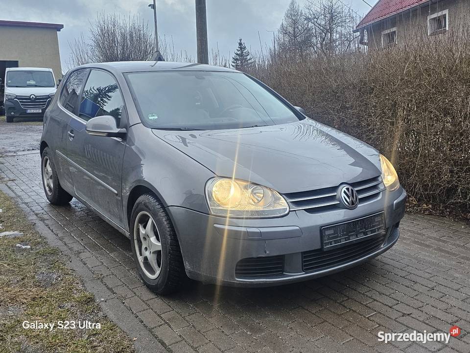 VW Golf V 9999 Rok produkcji 2002 sprzedam