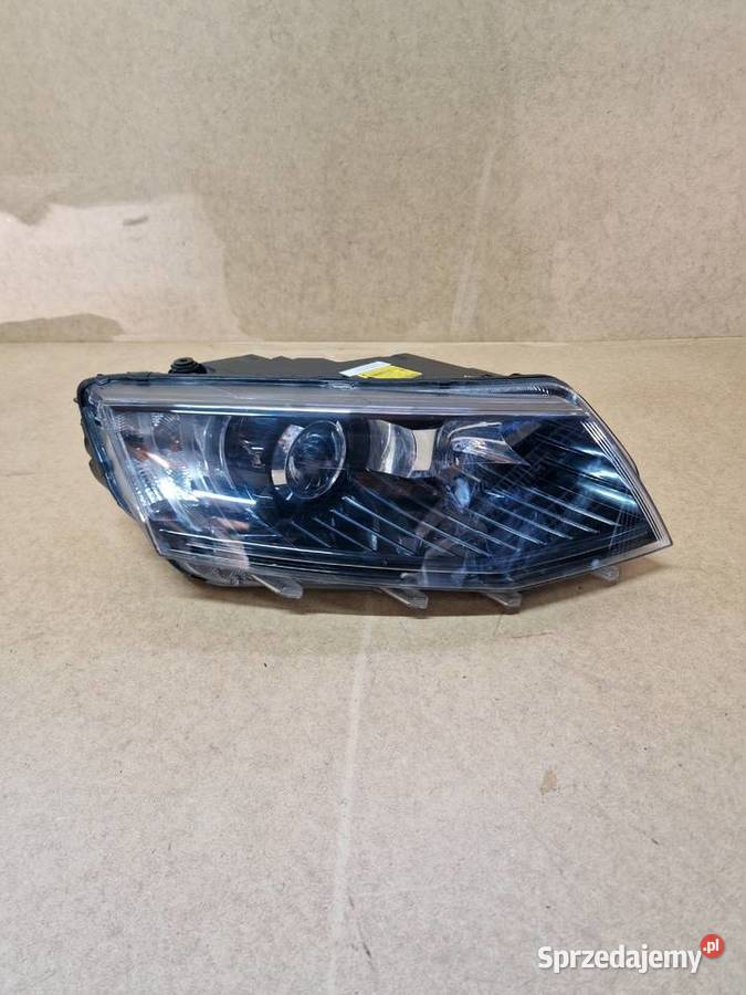 Skoda octavia III lampa prawy przód przód prawy