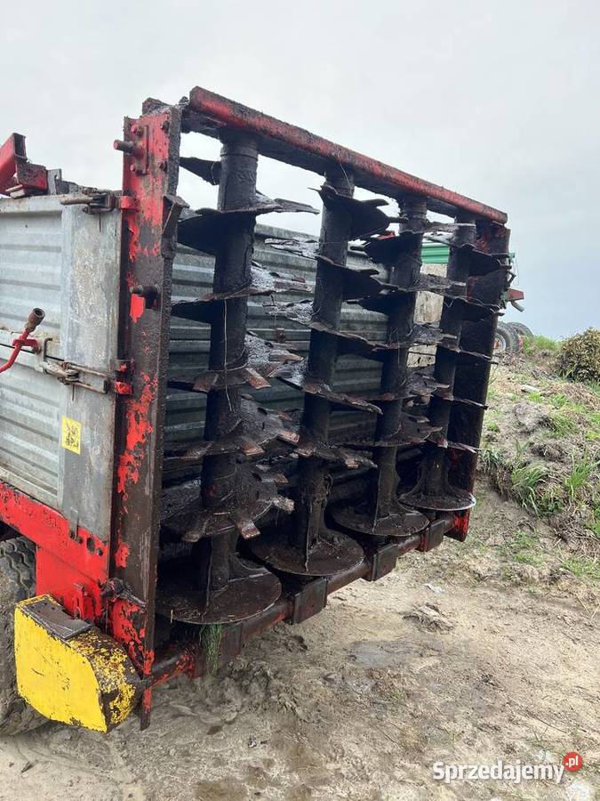 Rozrzutnik obornika cynkomet nieuszkodzony Rozrzutniki obornika Rolnictwo Kitnówko