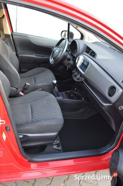 Toyota Yaris 10 benzyna 2013 147 600 Android Września