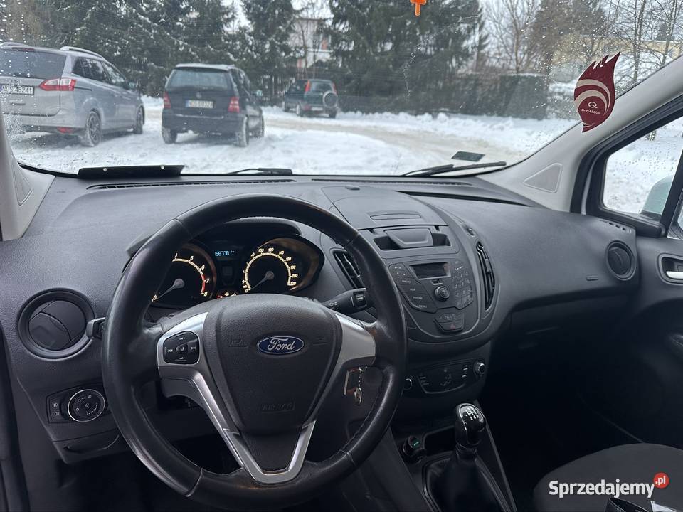 Ford Transit Courier 10 benzyna Zadbany Salon Morąg