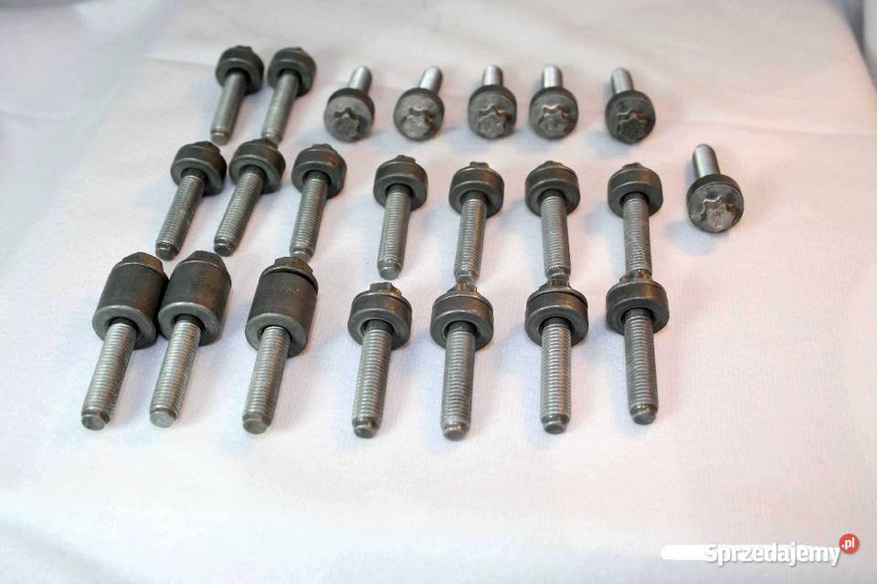 Komplet śrub pokrywy głowicy BMW E9 0E91 E92 E93 śląskie Poręba