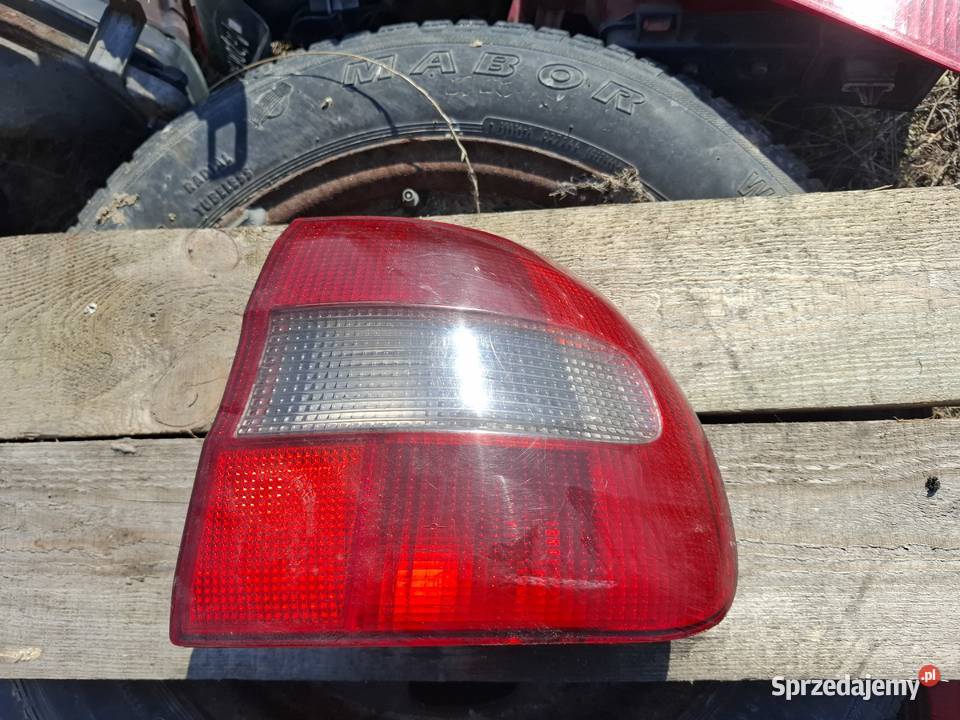 Lampa Prawa Tył Volvo V40 Pozostałe Wisznice sprzedam