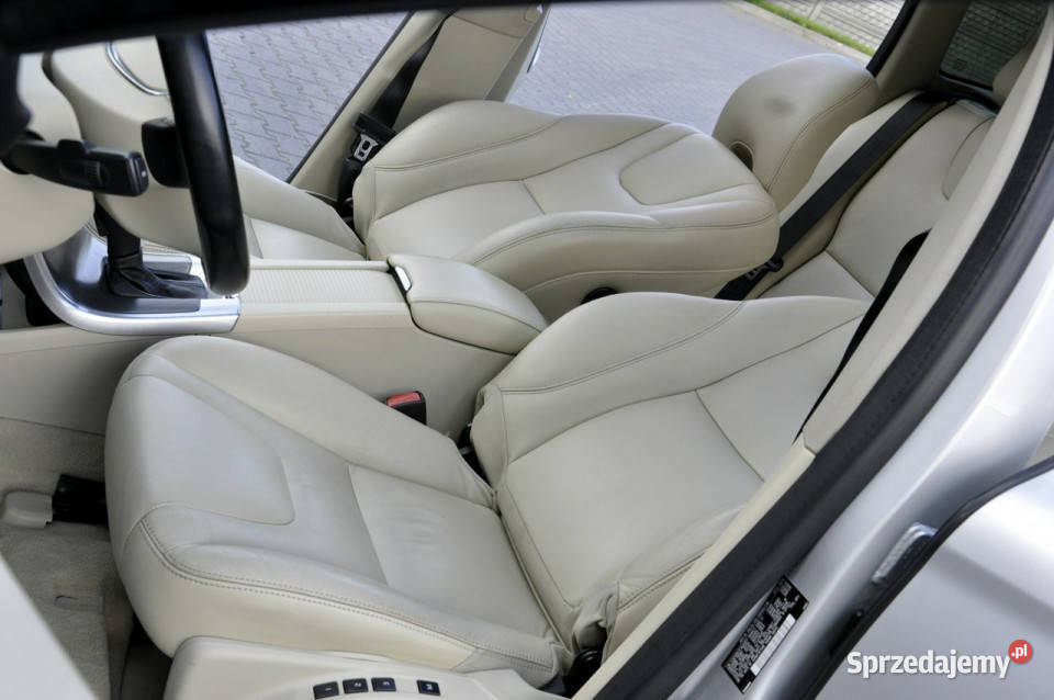 Volvo XC 60 25T5 254 mazowieckie Węgrów