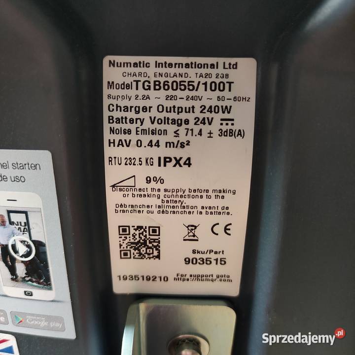 Maszyna czyszcząca szorowarka do podłóg z Gliwice