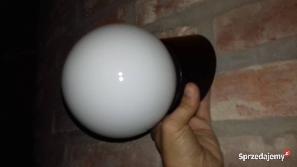 retro lampa małe jajeczko mleczne szkło Lubań