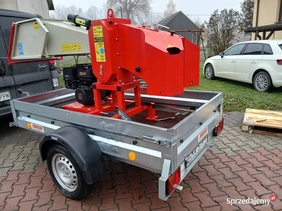 Rębak do gałęzi na przyczepce Pozostałe Słomniki sprzedam