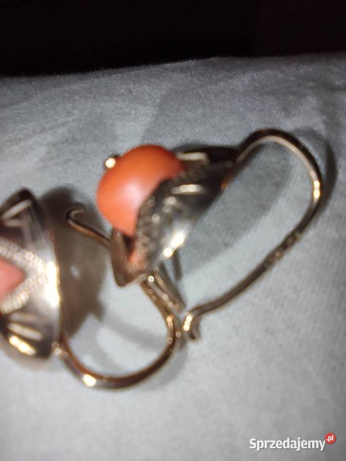 Złote kolczyki koral naturalny Skiereszewo sprzedam