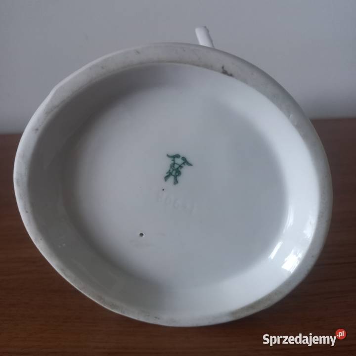 Figurka porcelanowa Kobieta kołowrotku Art Deco Toruń