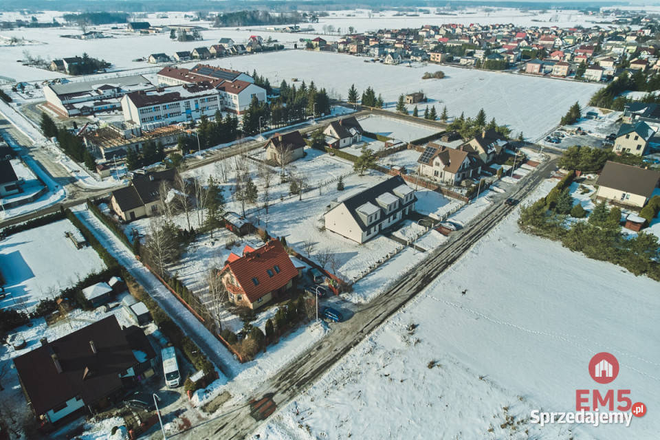 Dom wolnostojący 890m2 Raczki