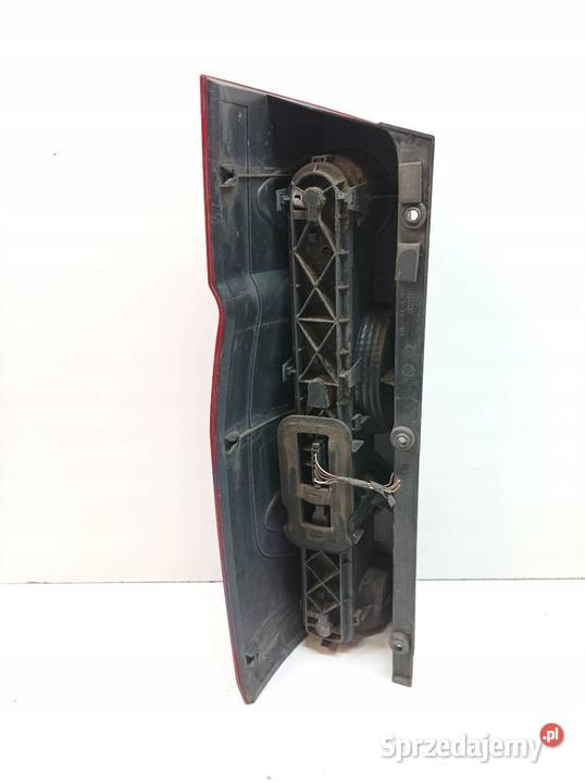 LAMPA TYŁ PRAWA EU 9068200164 VW Volkswagen sprzedam