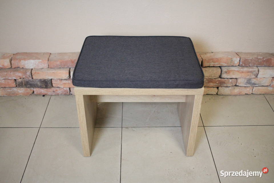 Pufy do lokalu element wystroju
