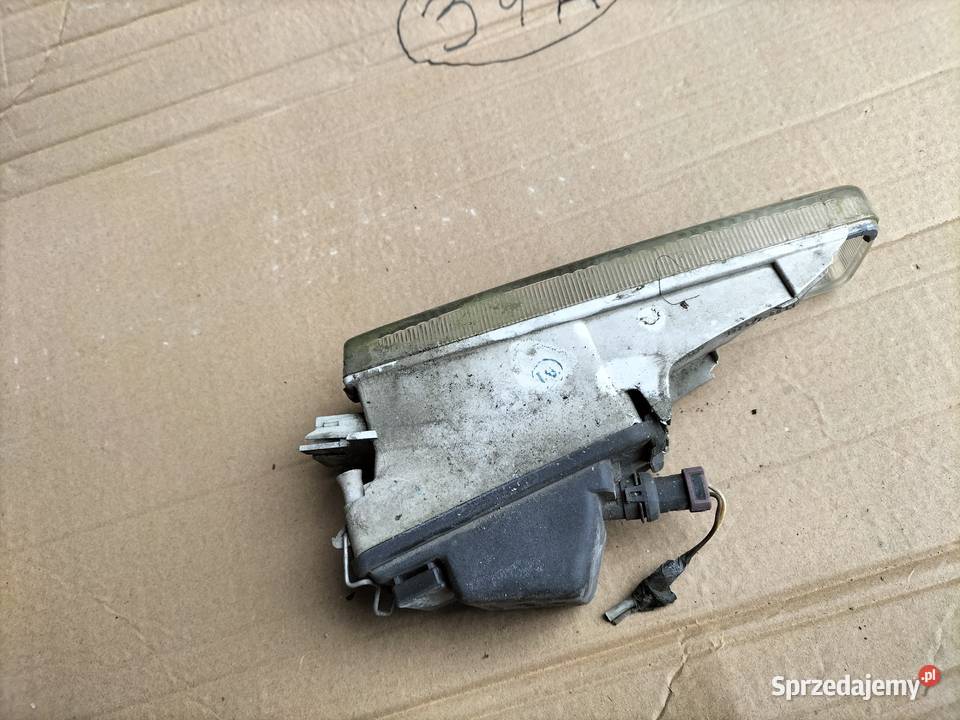 Audi 80 B3 B4 HELLA HALOGEN LEWY SZKŁO HALOGENU Części samochodowe Kamień-Kolonia sprzedam
